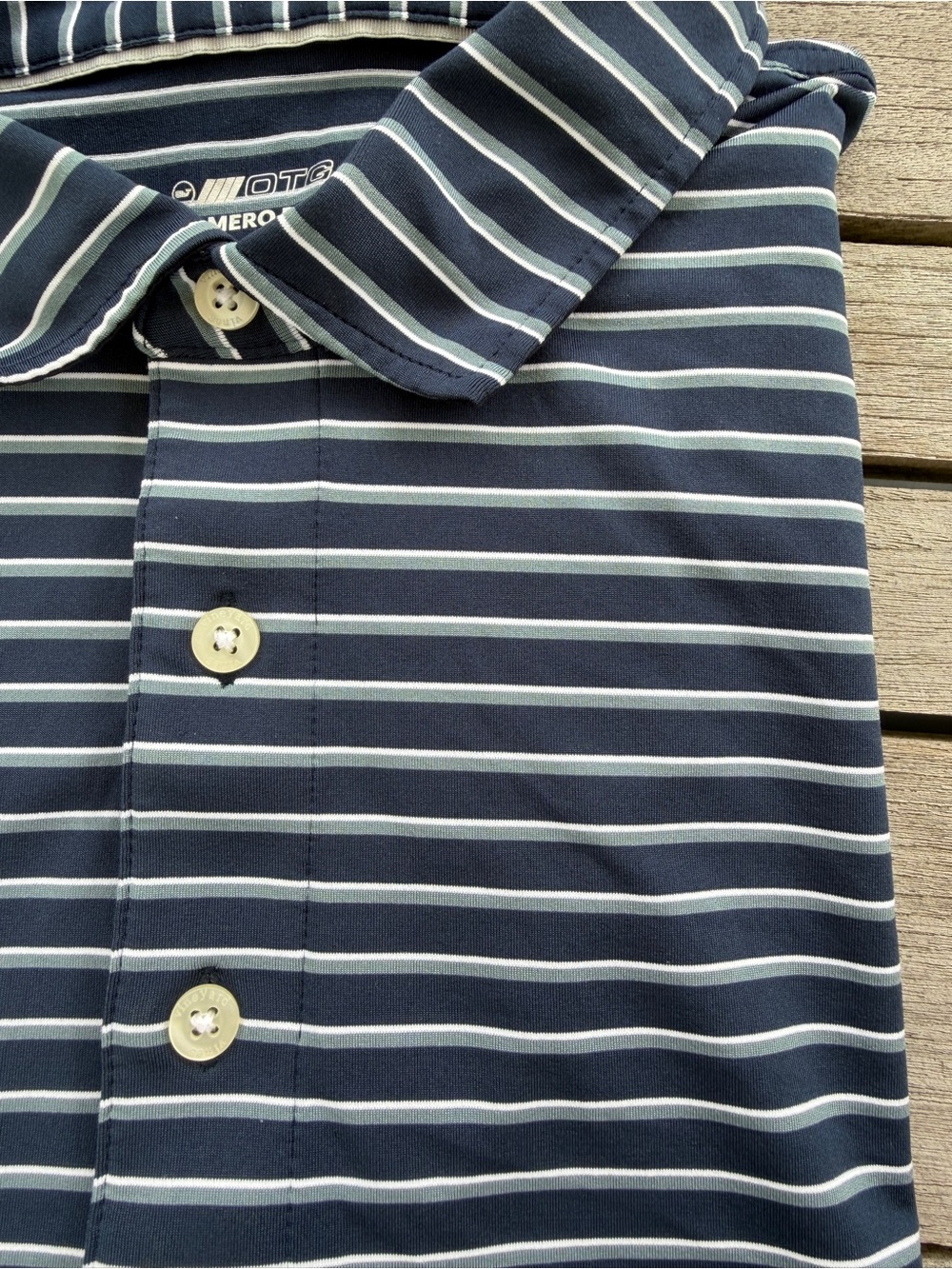 Vineyard Vines Navy and White Striped Polo Men’s Polo XL